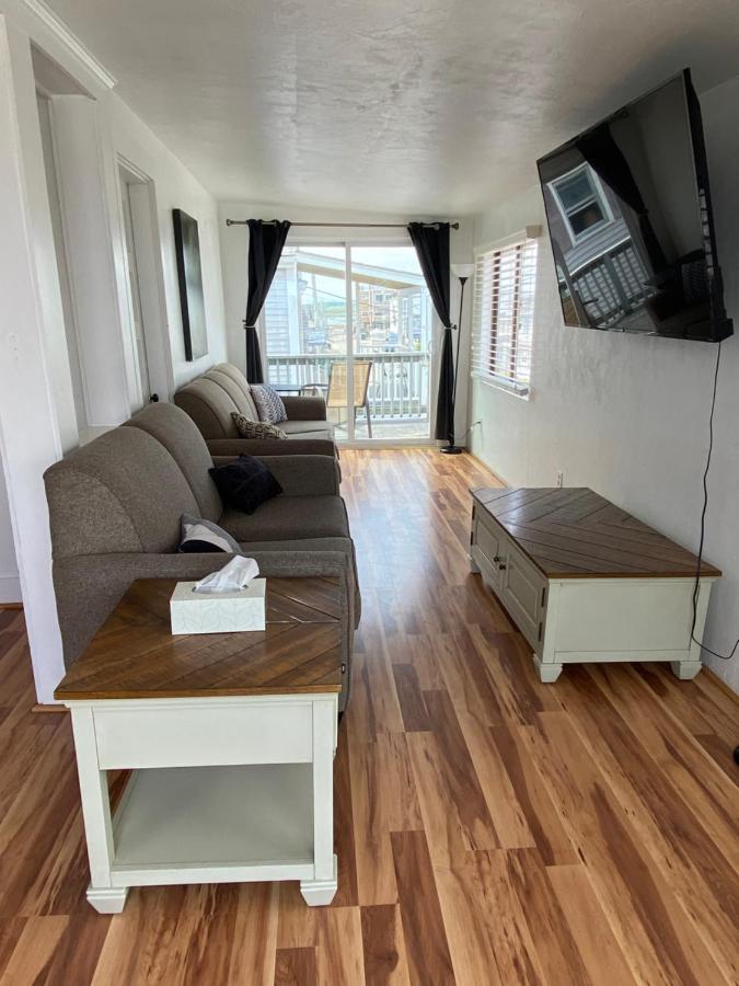 Nautical Beach Apartments Hampton Exterior foto