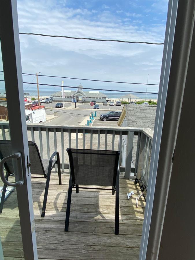Nautical Beach Apartments Hampton Exterior foto